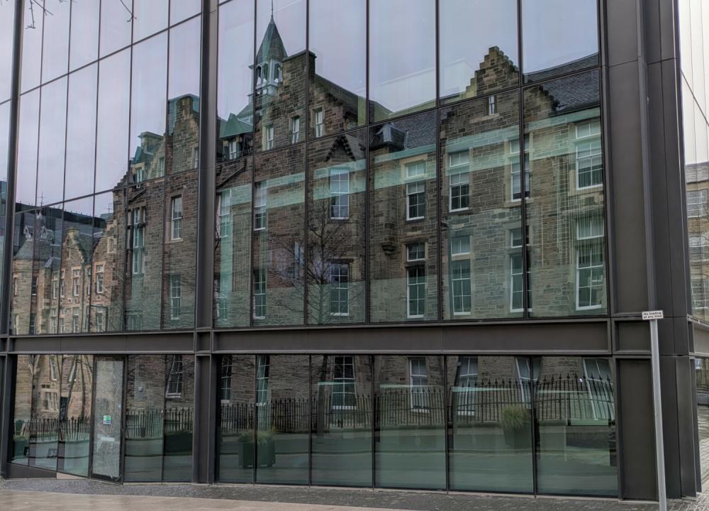 The Changing Face of Edinburgh: Between Stone and Glass - Casual Clash & Grow The Column Picture 3